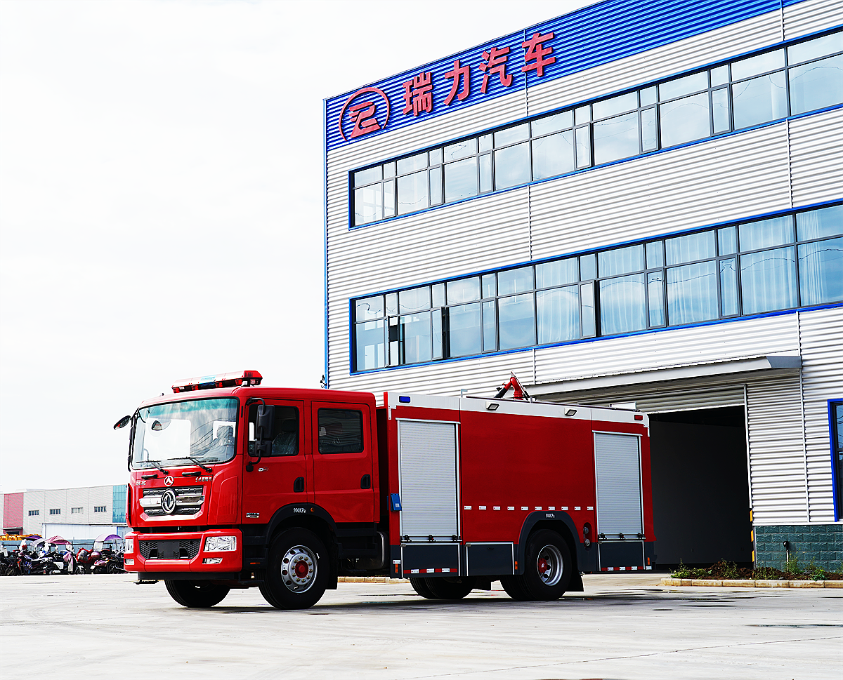 7方东风多利卡D9泡沫消防车